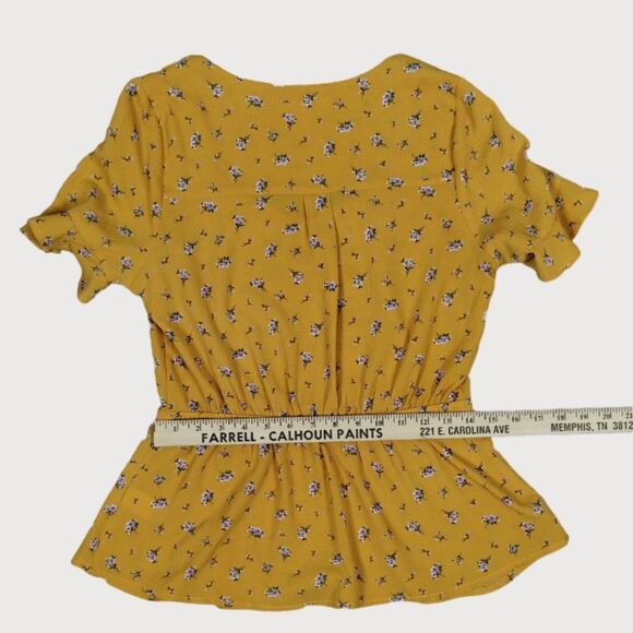 Monteau Womens Top Yellow Floral Ruffle Trim Short Sleeve Peplum Blouse Size M - Picture 8 of 8